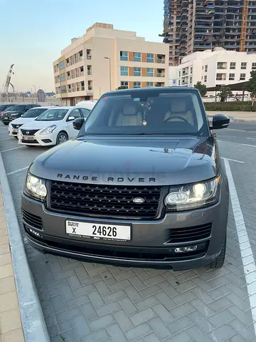 2015 Land Rover- Range Rover Vouge Se Supercharged