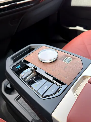 2025 BMW IX 照片 16