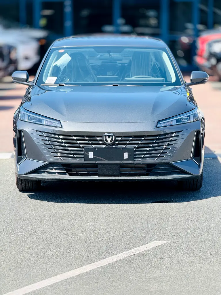 Changan Eado Plus 2025 — photo 1 of 20