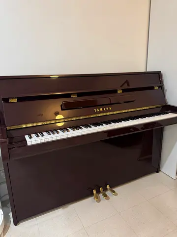 Yamaha Piano