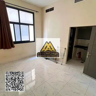 Second-occupancy studio apartment in a prime location within Al Jurf 3, in a new and quiet building close to all essential services, making it a suita