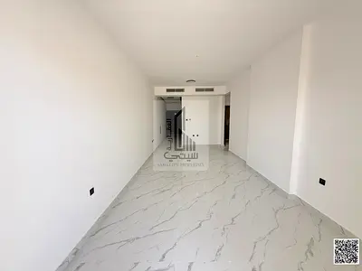 شقة مميزة للإيجار  أول ساكن في منطقة المويهات 1   غرفه   وصاله و2 حمام  ومطبخ وبلكونه  قريبه من جميع الخدمات والمخارج  الى  دبى والشارقه