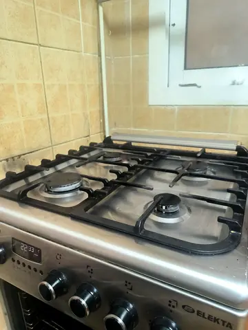 Elekta Stainless Steel Gas Cooker with Oven - 4 Burners