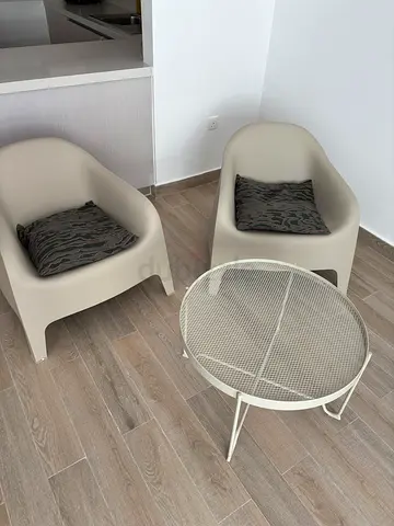 x2 SKARPÖ chairs  x1 KROKHOLMEN table from Ikea