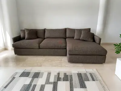 Crategbarrel L Shape Sofa Excellent condition