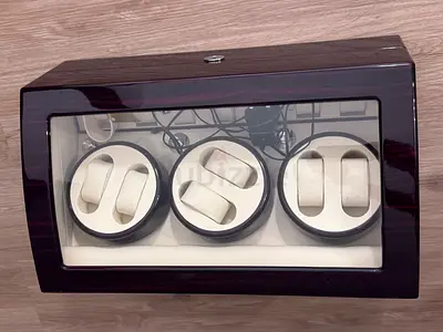 6-piece Automatic Watch Winder in Glossy Wood Finish