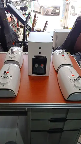 DALI Speaker Fazon Sat Chalk White(4units) and 1 book shelf DALI Mentor Menuet