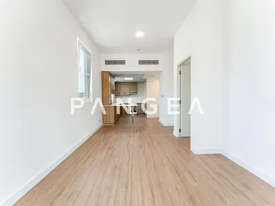 Vacant | Big Layout | Visitors Parking