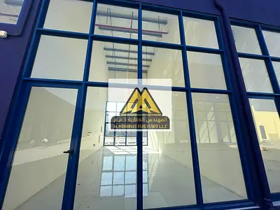 محلات للإيجار في مشيرف عجمان – مجمع تجاري حيوي، أسعار ومساحات مختلفة من 35,000 إلى 45,000 درهم، داخل وخارج المجمع، تأمين شيك