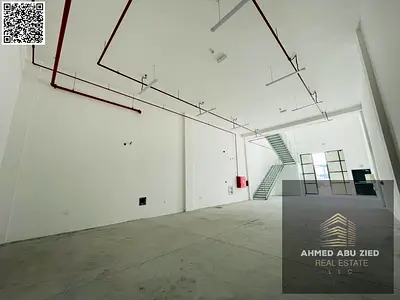 Largest and most powerful warehouse equipped with 40W electricity. AED 3 payment plan, 10% cash deposit. Prime location suitable for all businesses.