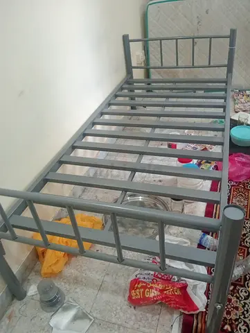 Steel single bed