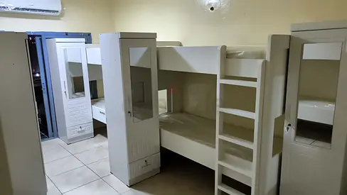 Executive bedspace available in karama for south indian gents