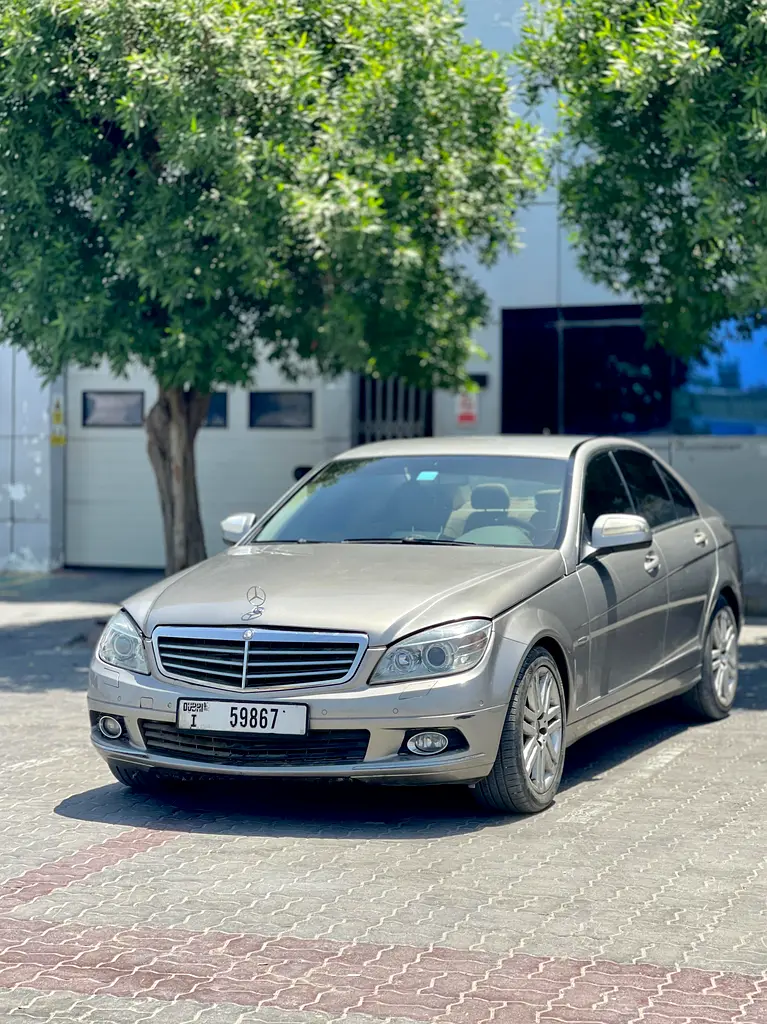 Mercedes-Benz C-Class 2009 — photo 1 of 7