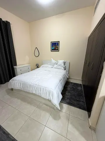 Luxury studio apartment for monthly rent on Ajman Corniche, Fairmont Ajman, opposite Bahi Palace Ajman