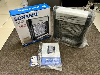 Sonashi Electric Insect Killer SIK-712N - Like New, Complete Set