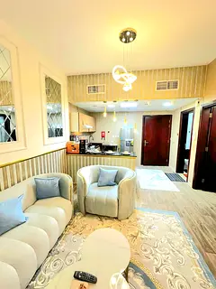 Luxury one-bedroom apartment – ​​City Tower | Khalifa Street