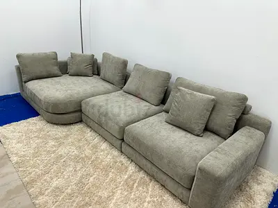 Selling Chattlesmore sofa