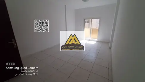 جاهزة للسكن فورا | مساحة واسعة | موقع حيوي