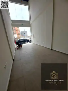 Commercial space for annual rent in Ajman, Al Rawda 2, 800 sq ft, with a storeroom and private bathr