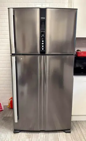 Hitachi Top Mount 820 litres Refrigerator with Digital Clock