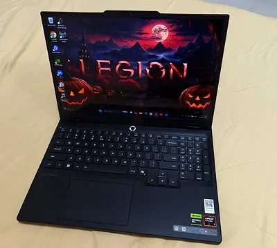 Lenovo Legion 5 Gaming Laptop - Nvidia RTX 5060 (OLED)