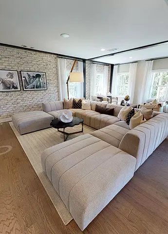 Large Modular Beige Sectional Sofa — Comfortable Family Lounge Set