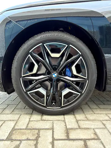 2025 BMW IX 照片 6