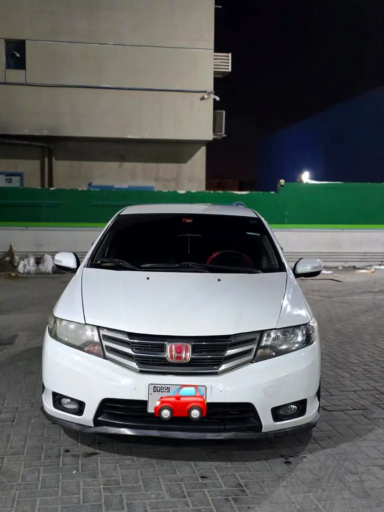Honda City 2013 — photo 1 of 13