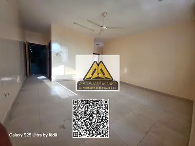 فرصة مميزة لشقة بمساحة كبيرة جداً 1650 قدم، في موقع حيوي وقريب من جميع الخدمات.