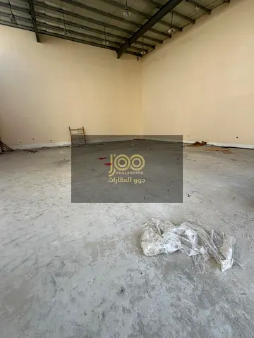 Available for annual rent in Umm Al Quwain, Umm Al Thaoub Warehouse area 3200 square feet Electricity 25 kw Price 135,000 With bathroom Two warehous