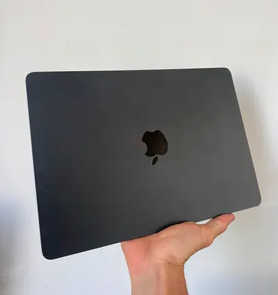 MacBook Air 2022 - M2 [Midnight Blue]
