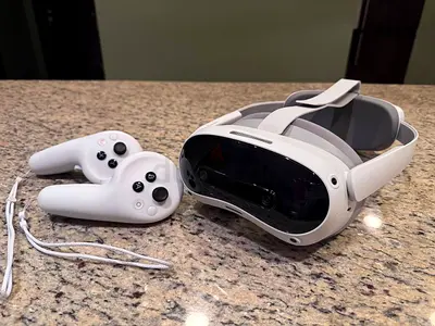 Pico 4 All-in-One VR Headset 4K+ Resolution  Pancake Lenses