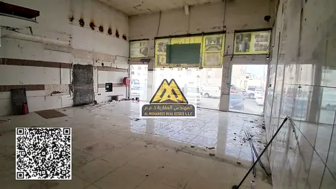 فرصة مميزة لبدء أو توسيع نشاطك التجاري في موقع حيوي على شارع رئيسي، يتميز بكثافة حركة عالية وقربه من أهم المرافق التجارية.