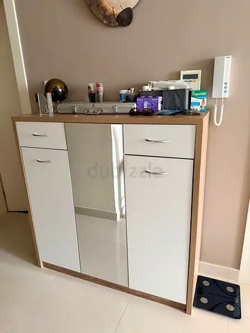 Compact Hallway Cabinet with Mirrored Door — Light Oak  White