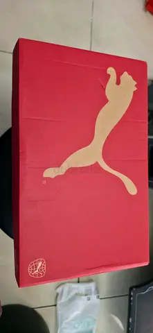Brand new unused original puma sneakers for sale.