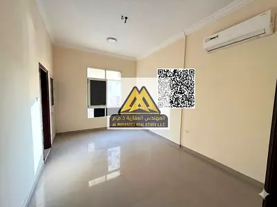 بلكونة | حمامين بالشقة | موقع مميز بالقرب من جميع الخدمات | سهل المخرج لدبي لقربه من شارع الشيخ محمد بن زايد
