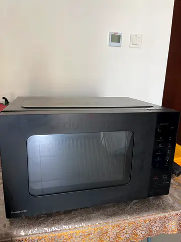 Panasonic Black Microwave Oven - Good Working Condition