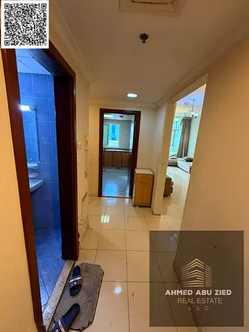 افخم واشيك غرفة وصالة أورينت مفروش بحرية باركن 35 ألف جيم ومسبح تشطيبات ممتازه موقع مميز جدا بجوار الخدمات سهل الوصول لدبي والشارقه