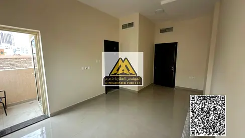 شقة مميزة غرفة وصالة في ثاني بناية من كورنيش عجمان، موقع رائع يجمع بين الإطلالة الجميلة