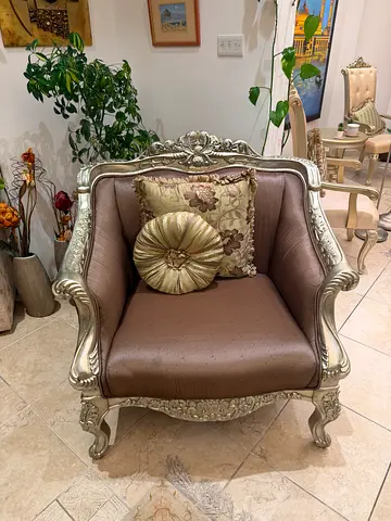 Al Huzaifa Vintage Style Silver Living Room Set – Sofa + Loveseat + Armchair + 3 Tables