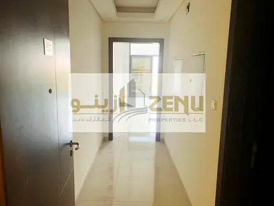 شقة أنيقة 1 BHK مع تشطيبات حديثة.