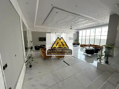 يتوفر للإيجار واحدة من أرقى وأفخم الشقق في منطقة الحميدية 1 عجمان، بموقع استراتيجي مميز جدًا على شارع الشيخ عمار مباشرة، مع سهولة الوصول إلى الشارقة و
