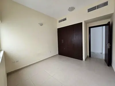 شقة غرفة وصالة للإيجار في النعيمية 1 عجمان بناية جديدة بإطلالة وبلكونة ومساحة كبيرة