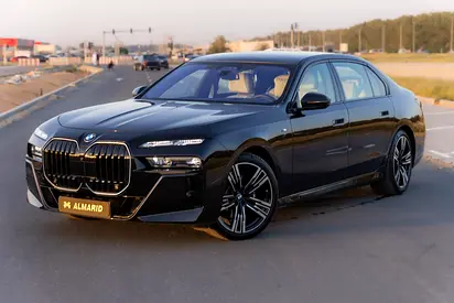 BMW 735i M Sport Individual – 2026 | GCC | Only 2,188 KM | AED 419,000