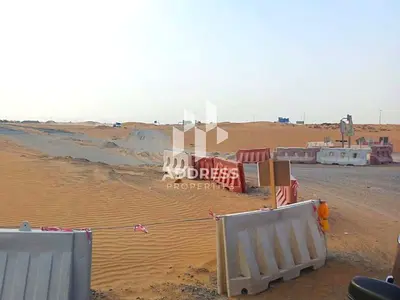 أرض سكنية بإطلالة مباشرة على الحديقة في البليدة 1 بسعر مميز