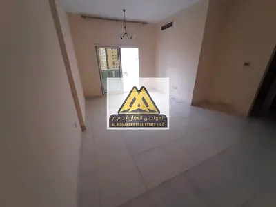 شقة فاخرة للإيجار السنوي تقع في الراشيدية 1، عجمان، تتميز بموقع مميز وتصميم عملي للعائلات الباحثة عن الراحة والمساحات الواسعة.