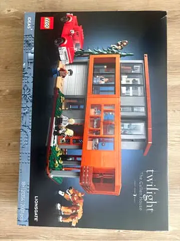 BARGAIN BRAND NEW LEGO 21354 IDEAS TWILIGHT THE CULLEN HOUSE