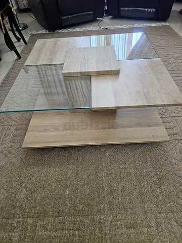 Modern glass-top coffee table with base very LESS price