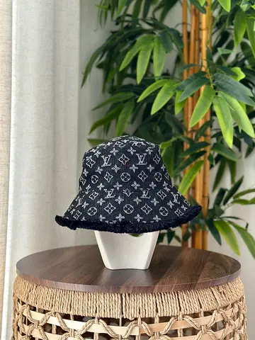 Louis Vuitton summer hat for women