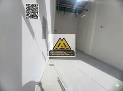 The shops are new and suitable for various uses such as restaurants, cafes, salons, offices and diff